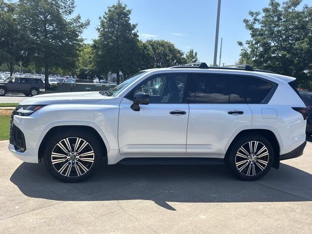 Used 2026 Lexus LX 700h Luxury w/ Appearance Package AWD/4WD image 11