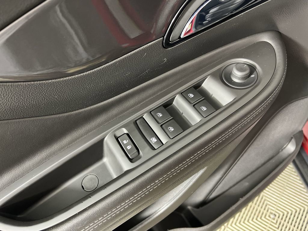 Certified 2019 Buick Encore Sport Touring AWD/4WD image 23