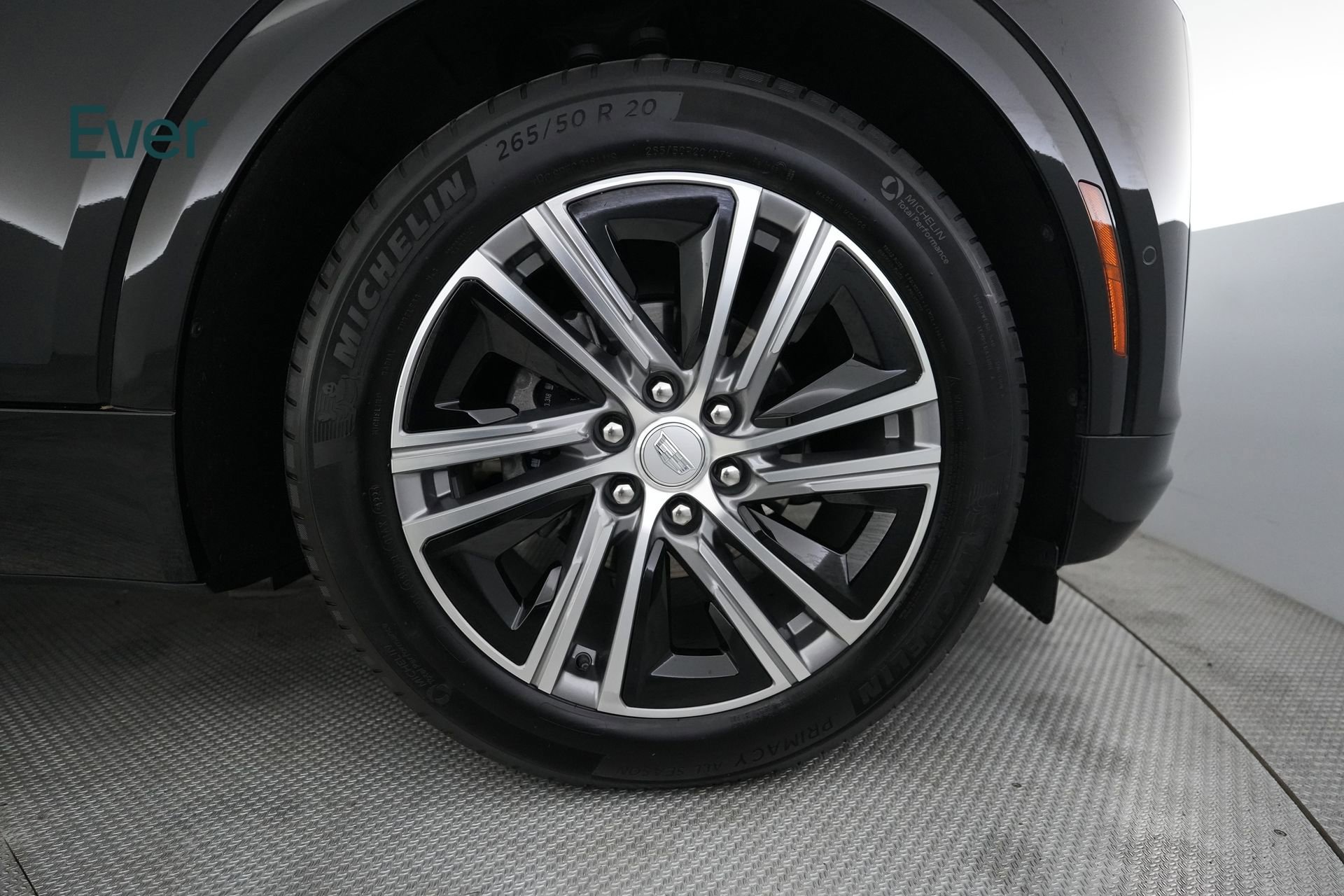 Used 2024 Cadillac Lyriq Luxury AWD/4WD image 20