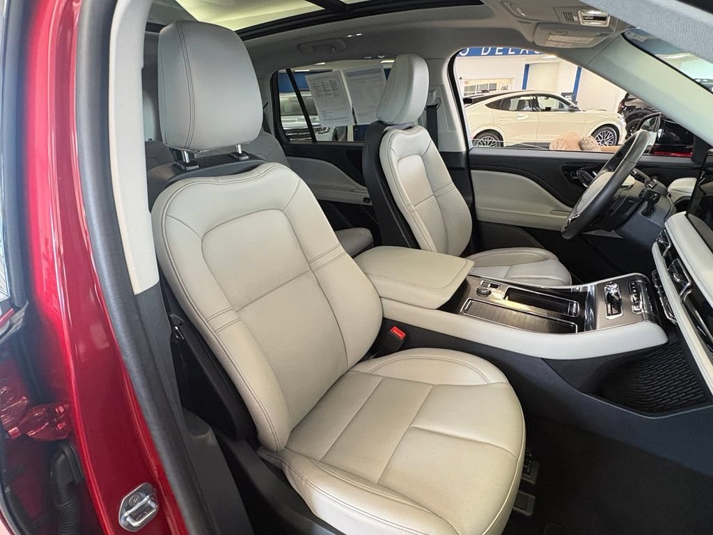 Used 2025 Lincoln Aviator AWD w/ Equipment Group 101A image 42