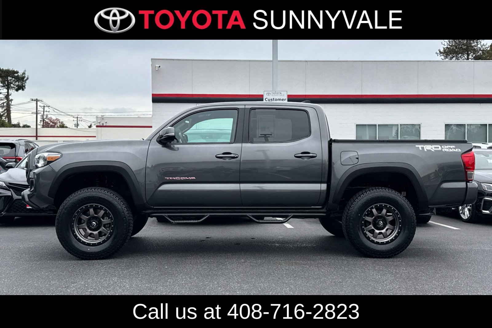 Used 2016 Toyota Tacoma TRD Off-Road RWD image 3