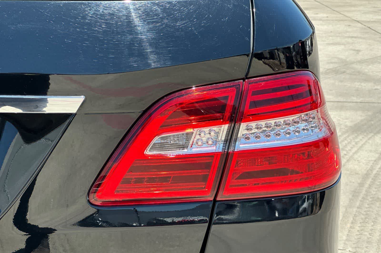 Used 2015 Mercedes-Benz ML 350 2WD image 33