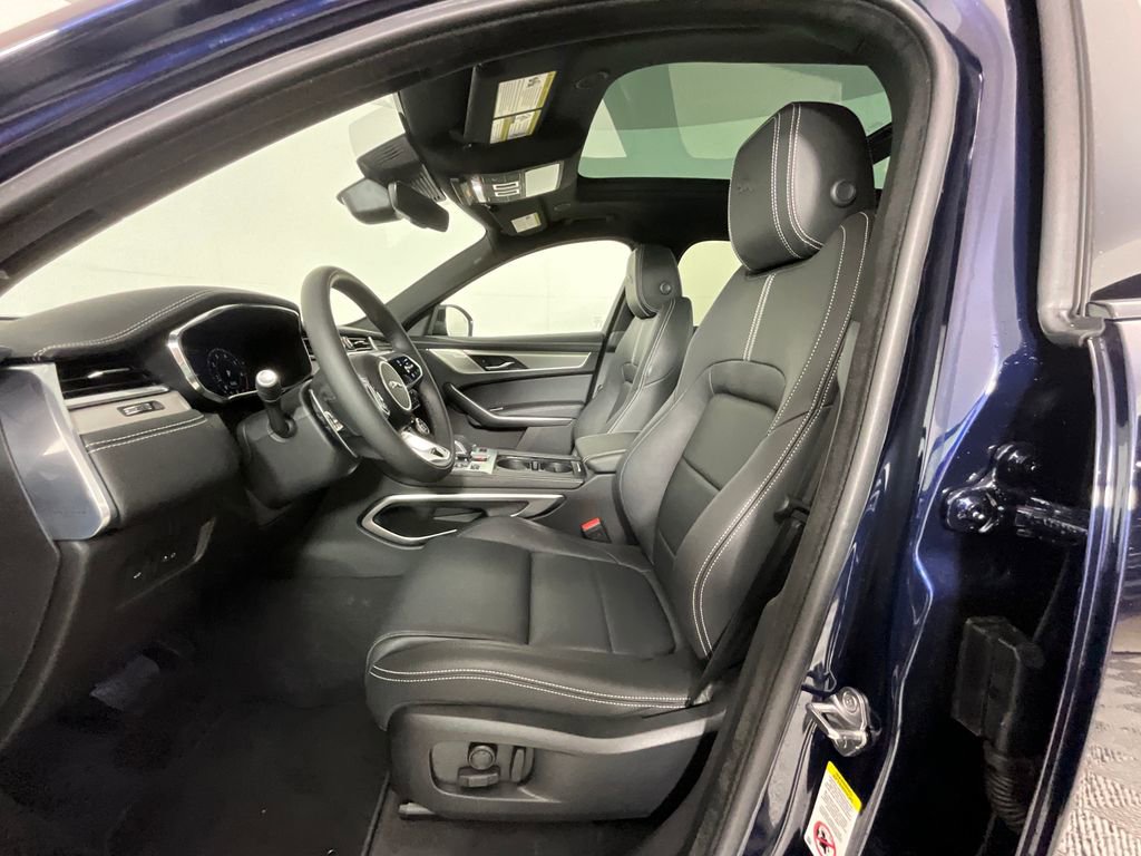 Certified 2025 Jaguar F-PACE R-Dynamic S AWD/4WD image 16