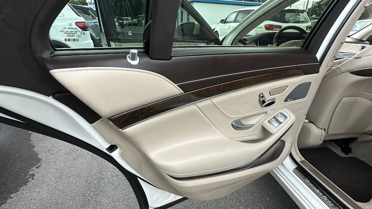 Used 2017 Mercedes-Benz S 550 Sedan image 20