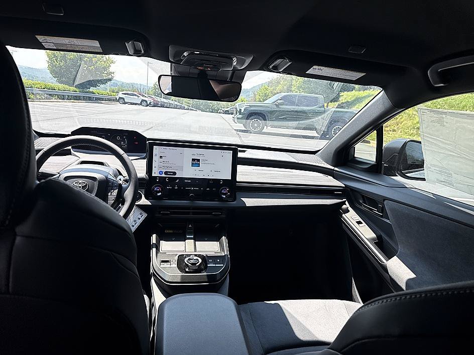 New 2026 Toyota C-HR AWD/4WD image 19