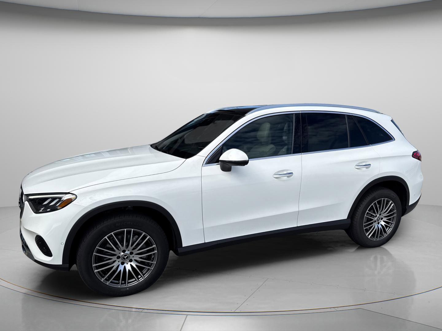 Certified 2026 Mercedes-Benz GLC 300 GLC 300 image 3