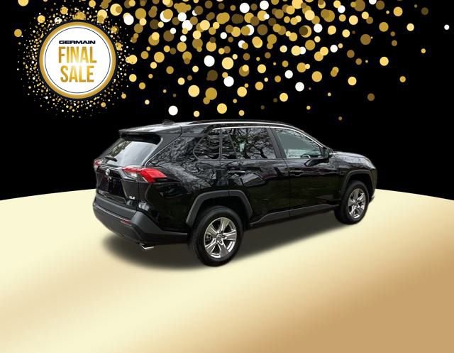 Used 2023 Toyota RAV4 XLE image 6