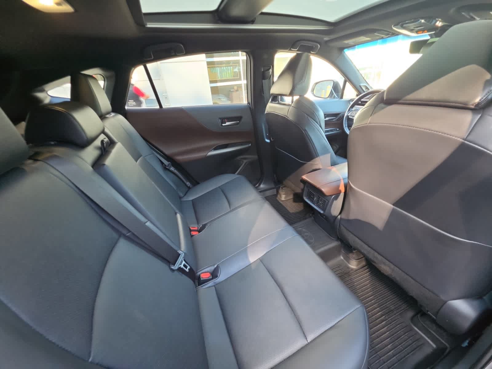 Used 2024 Toyota Venza Limited AWD/4WD image 23