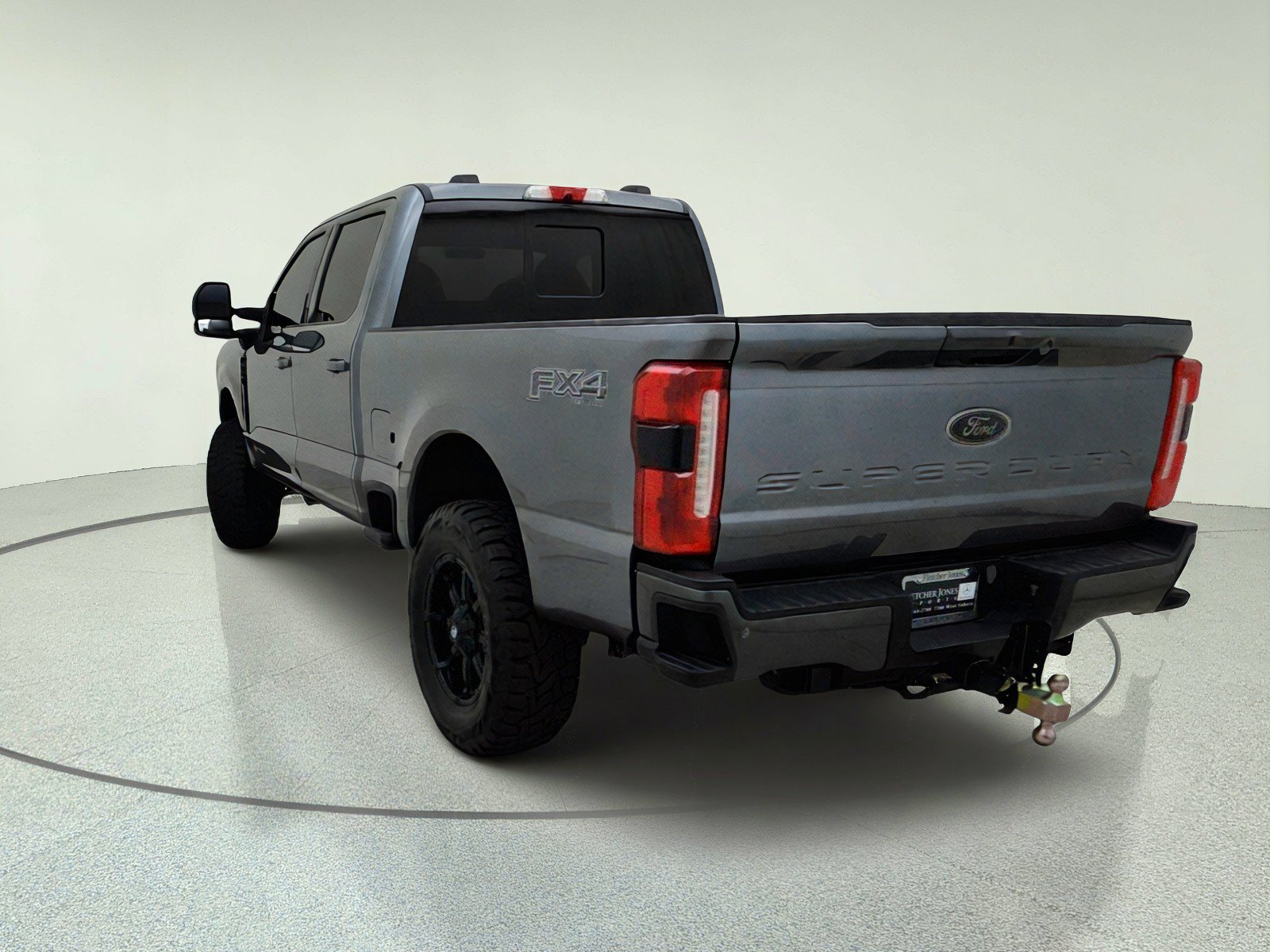 Used 2024 Ford F250 Lariat w/ Black Appearance Package AWD/4WD image 11