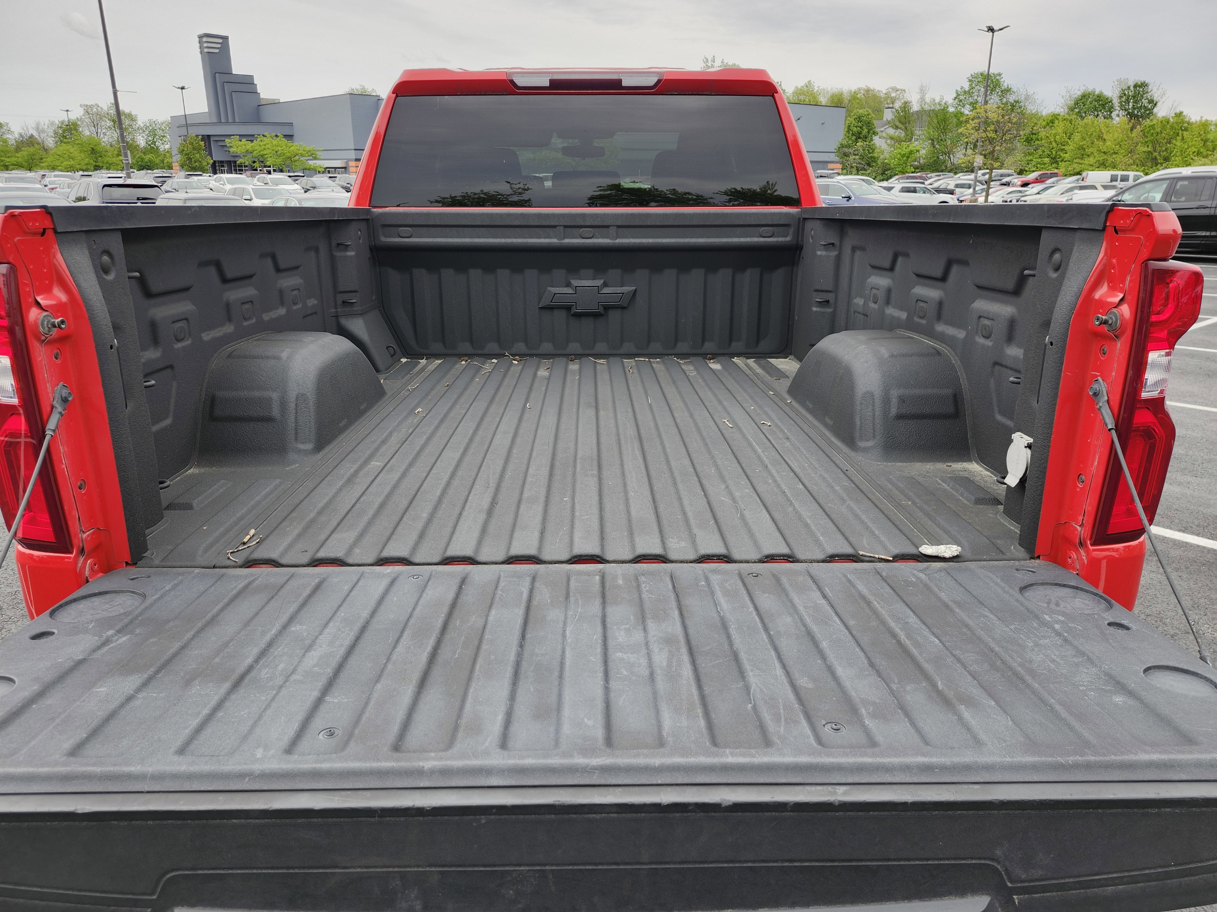 Used 2021 Chevrolet Silverado 1500 Custom w/ LPO, Dark Essentials Package AWD/4WD image 23