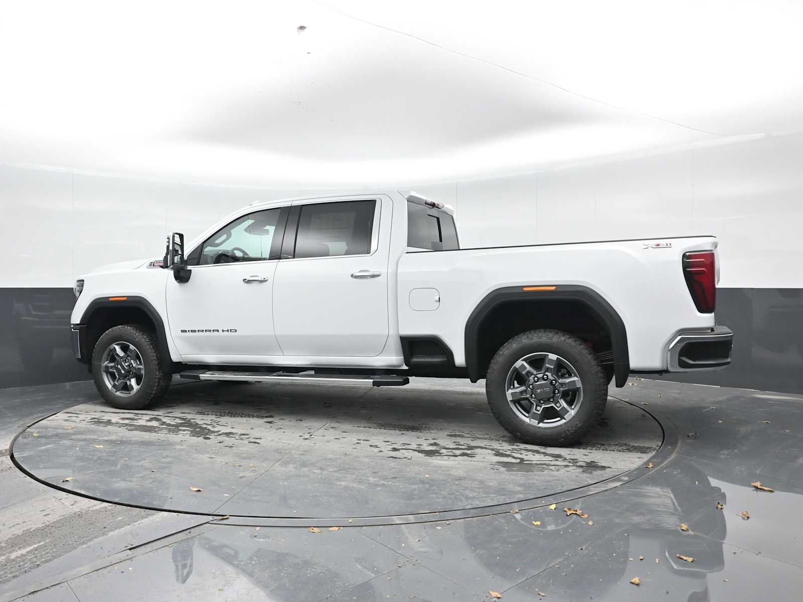 New 2026 GMC Sierra 2500 SLT w/ SLT Premium Package image 2
