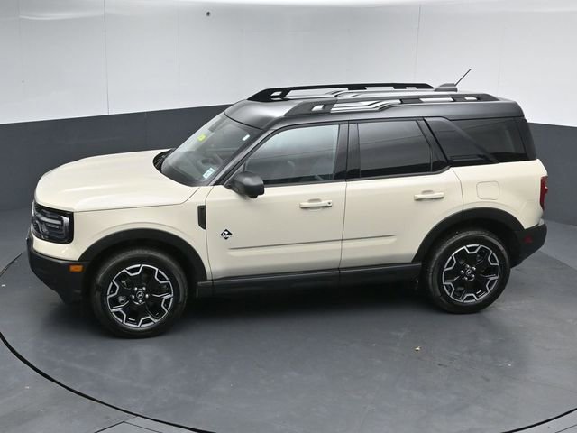 Certified 2025 Ford Bronco Sport Outer Banks w/ Outer Banks Tech Package+ AWD/4WD image 48