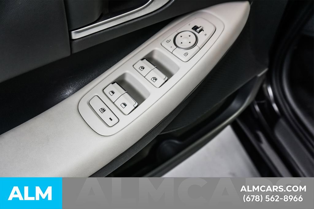 Used 2025 Hyundai Sonata SEL FWD image 46