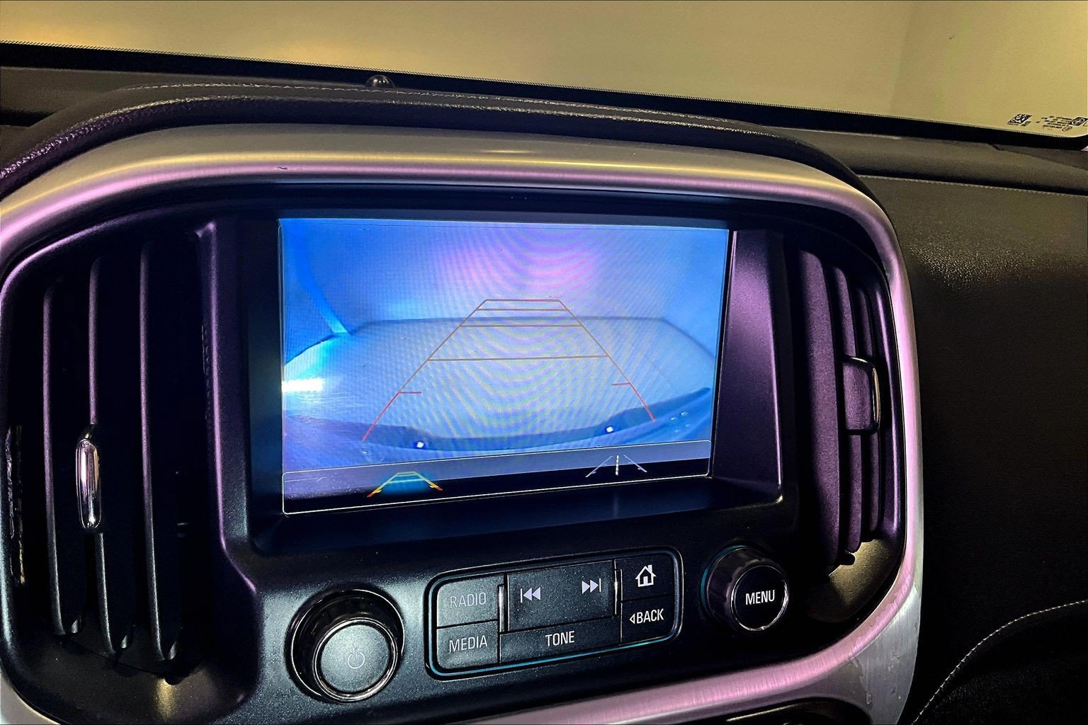 Used 2018 GMC Canyon SLE w/ SLE Convenience Package AWD/4WD image 16