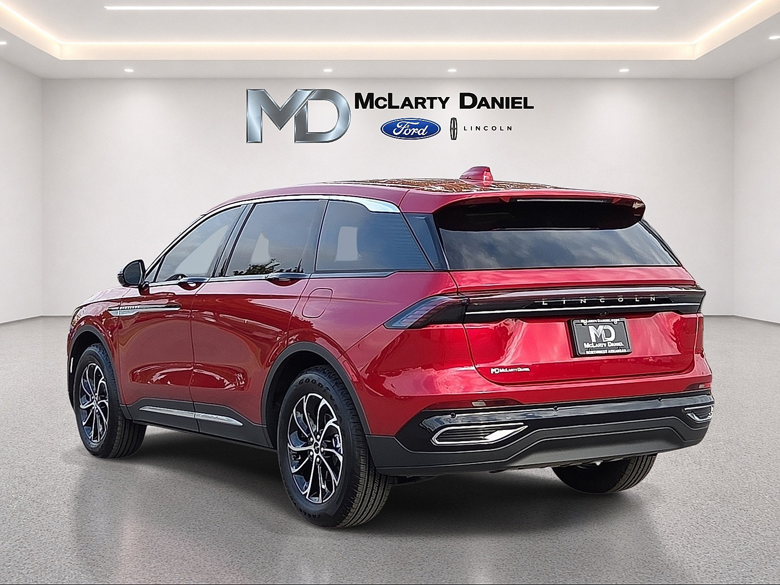Used 2026 Lincoln Nautilus Premier w/ Equipment Group 102A AWD/4WD image 4