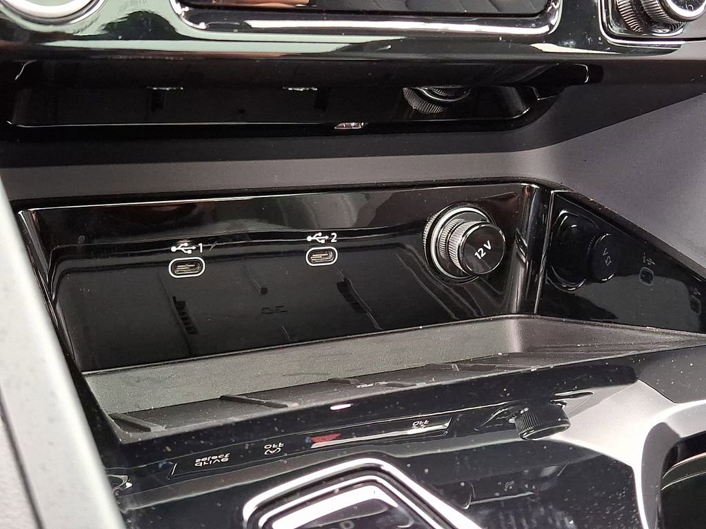 Used 2025 Audi Q5 Premium Plus w/ Premium Plus image 26