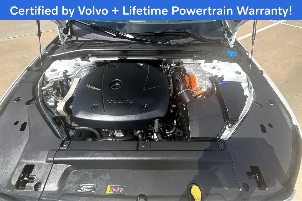 Used 2023 Volvo S90 T8 Ultimate w/ Lounge Package image 12