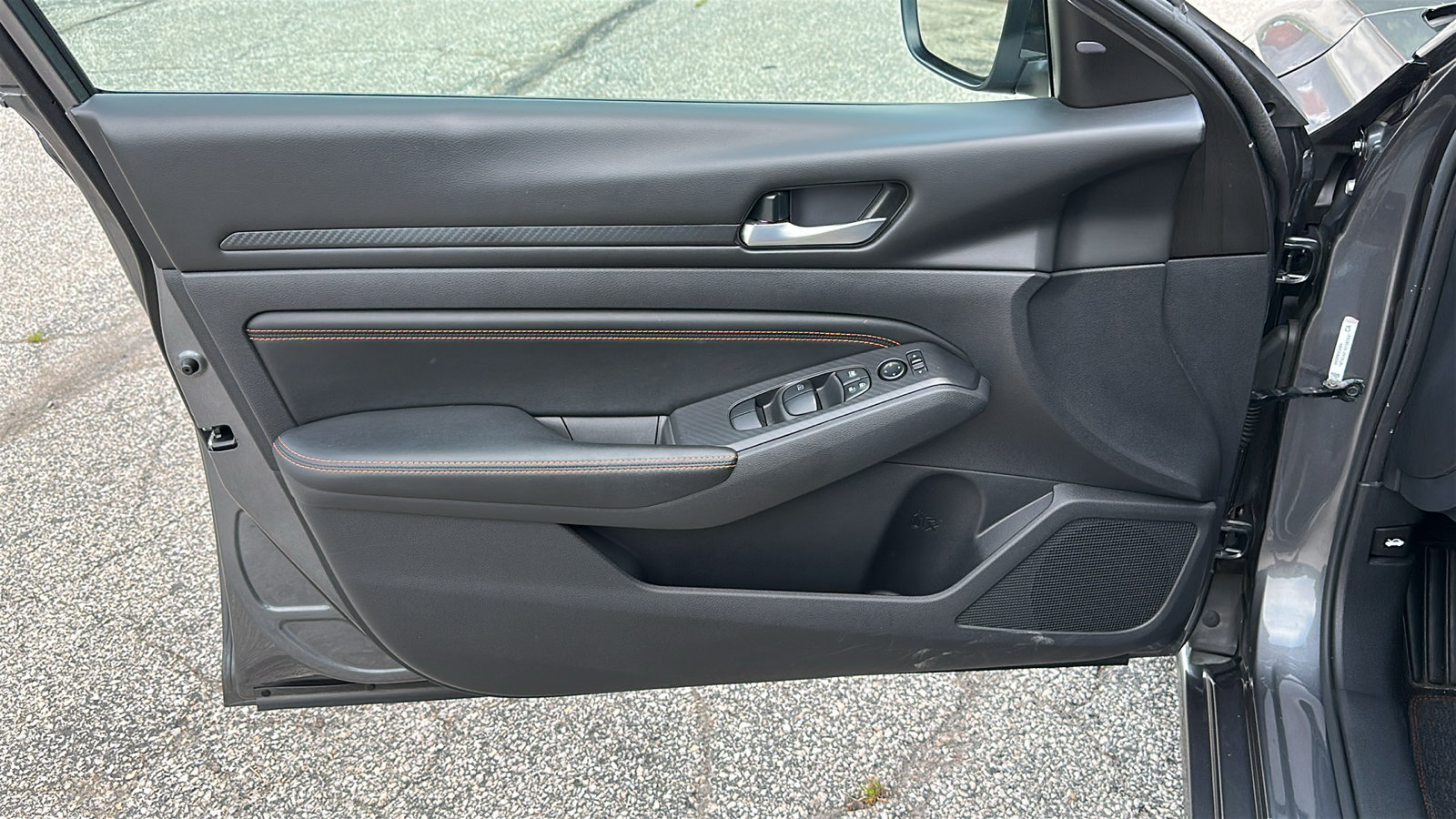 Certified 2021 Nissan Altima 2.5 SR w/ SR Premium Package FWD image 14