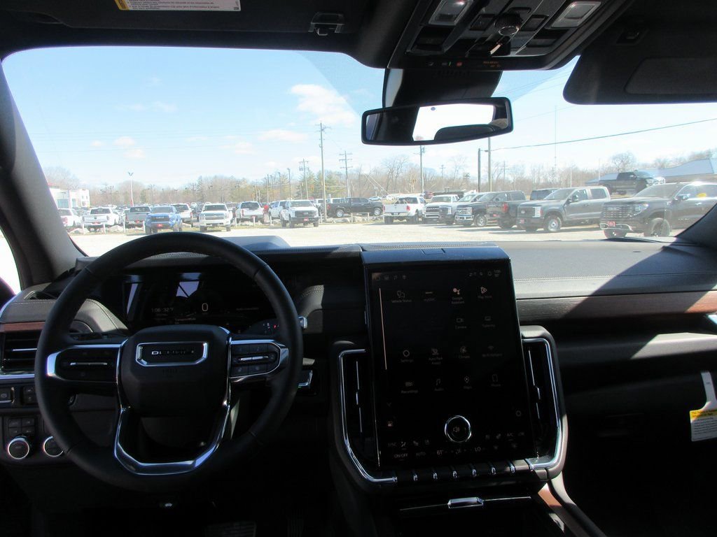 New 2026 GMC Yukon Denali w/ Sun & Power Step Package image 15