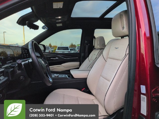 Used 2021 Cadillac Escalade Sport w/ Driver Assist Tech Package AWD/4WD image 22