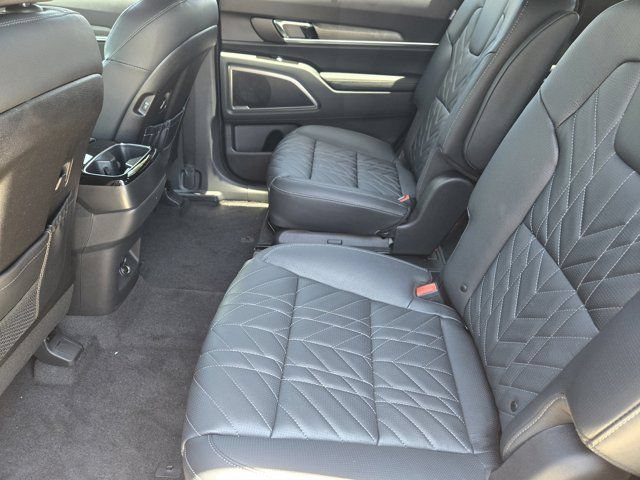 Certified 2025 Kia Telluride AWD image 19