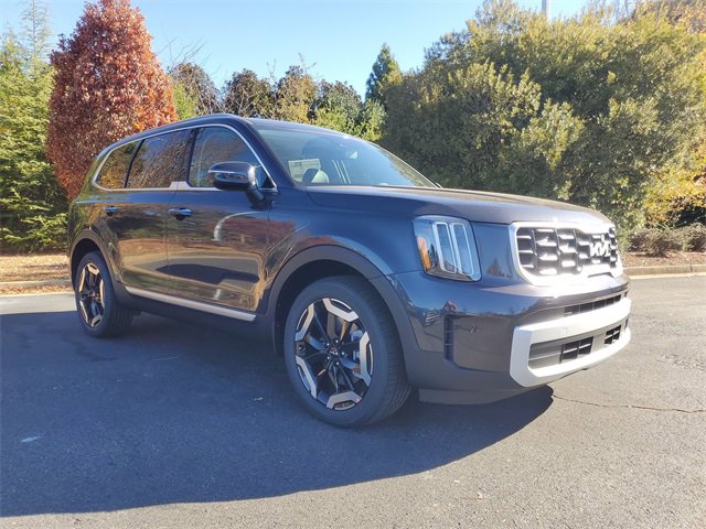 New 2025 Kia Telluride S image 3