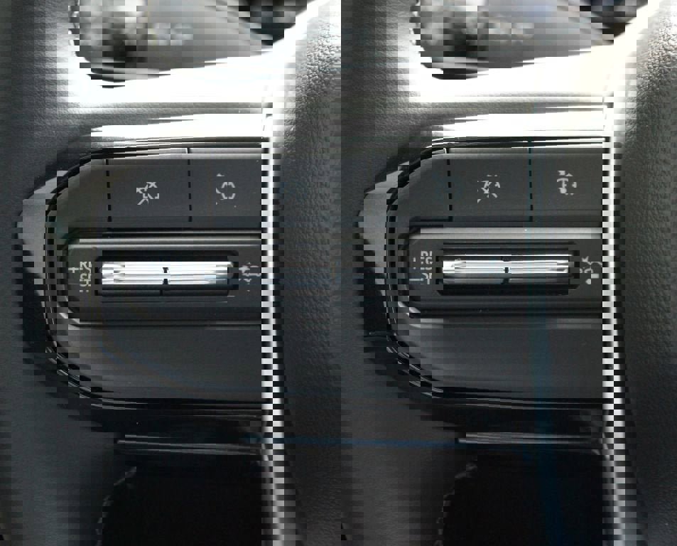 Used 2024 Chevrolet Colorado ZR2 w/ ZR2 Convenience Package III image 10