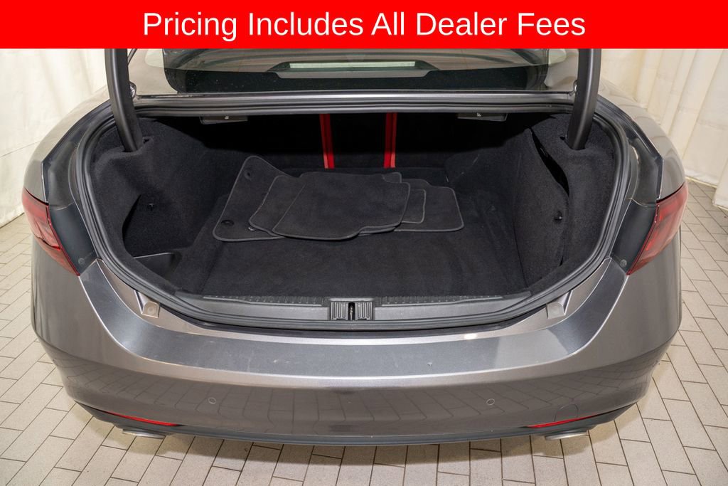 Used 2018 Alfa Romeo Giulia AWD image 6