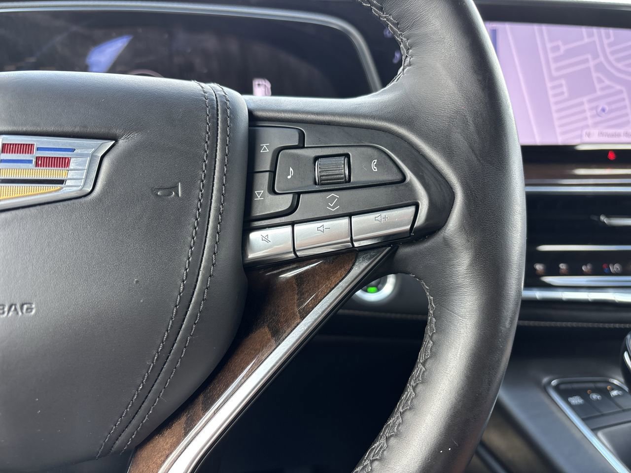 Used 2022 Cadillac Escalade Sport Platinum image 31