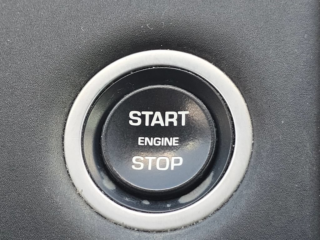 Used 2019 Land Rover Discovery HSE AWD/4WD image 37