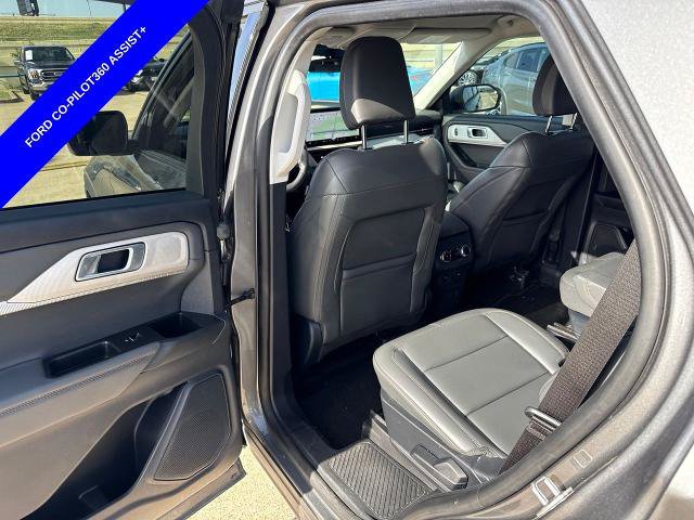 Certified 2025 Ford Explorer Active w/ Active Comfort Package RWD image 7