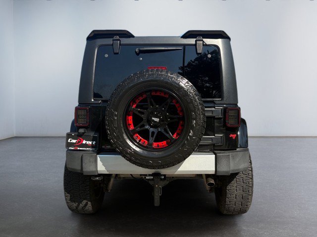 Used 2015 Jeep Wrangler Unlimited Sahara w/ Mopar Chrome Edition Group AWD/4WD image 15