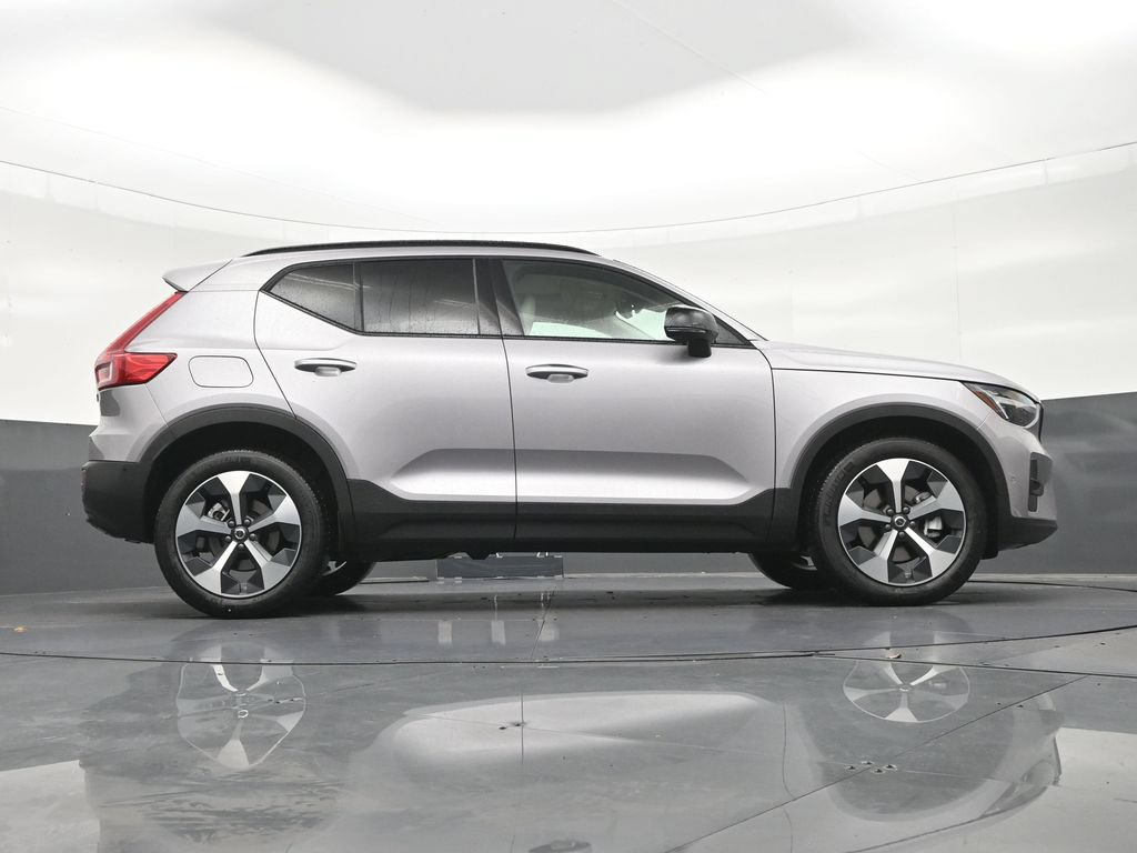 New 2026 Volvo XC40 B5 Plus w/ Protection Package Premier AWD/4WD image 26