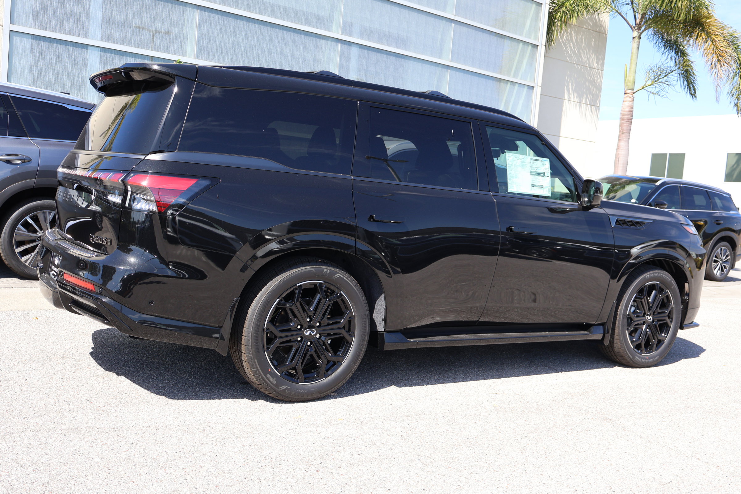 New 2026 INFINITI QX80 4WD image 6