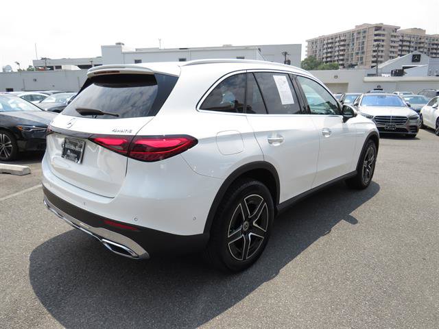 Used 2026 Mercedes-Benz GLC 300 4MATIC image 4