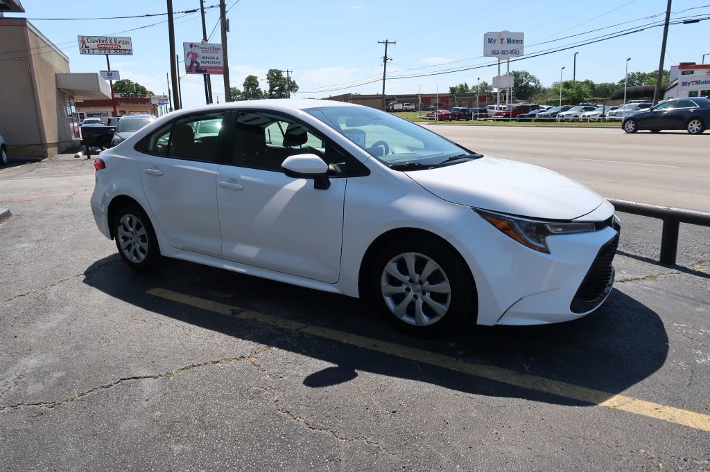 Used 2021 Toyota Corolla LE w/ Carpet Mat Package (TMS) image 2