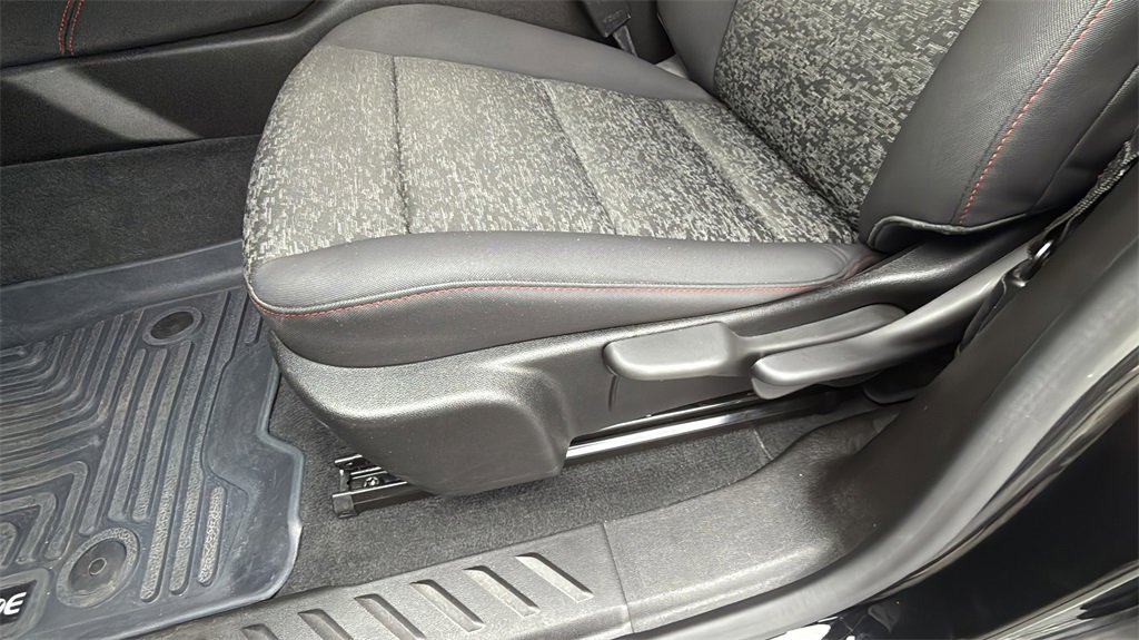 Used 2023 Chevrolet Colorado Z71 image 11