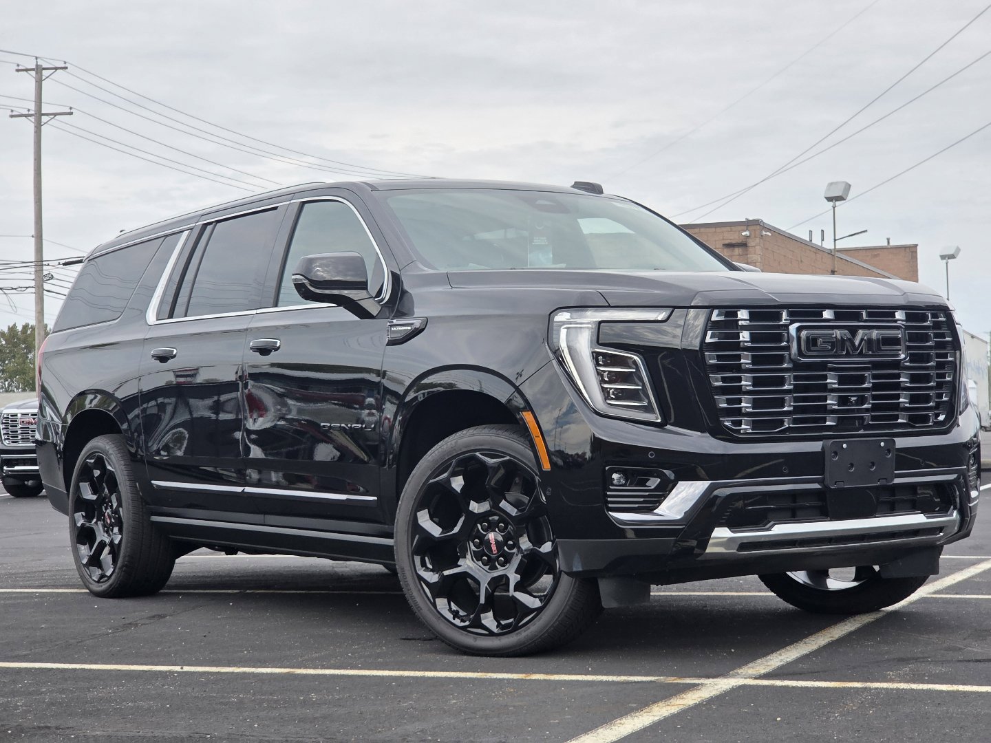 New 2026 GMC Yukon XL Denali Ultimate AWD/4WD image 3