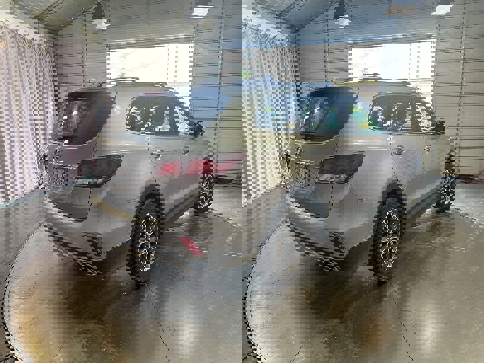 Used 2018 Hyundai Santa Fe SE image 5