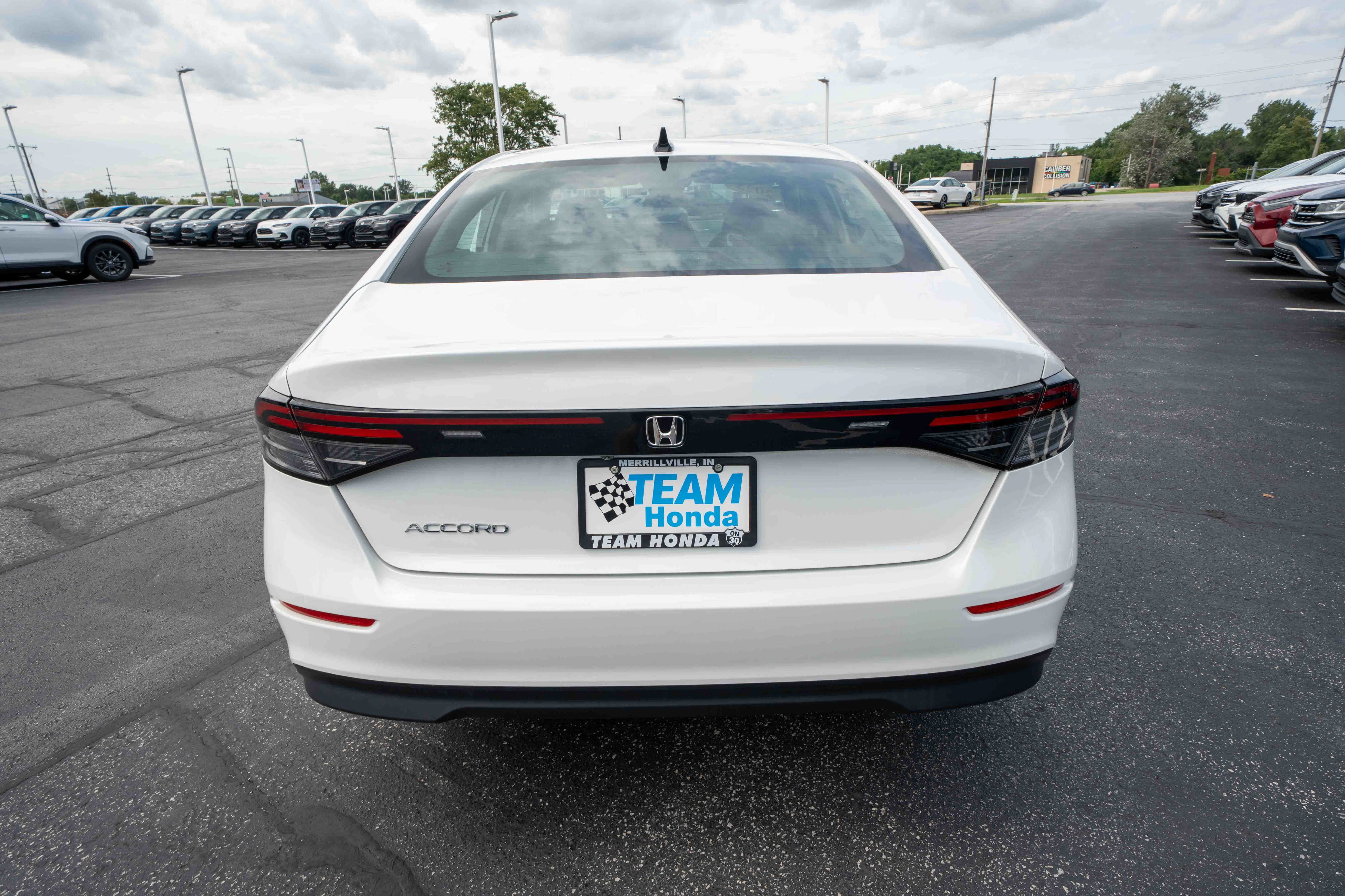 Certified 2025 Honda Accord SE image 5