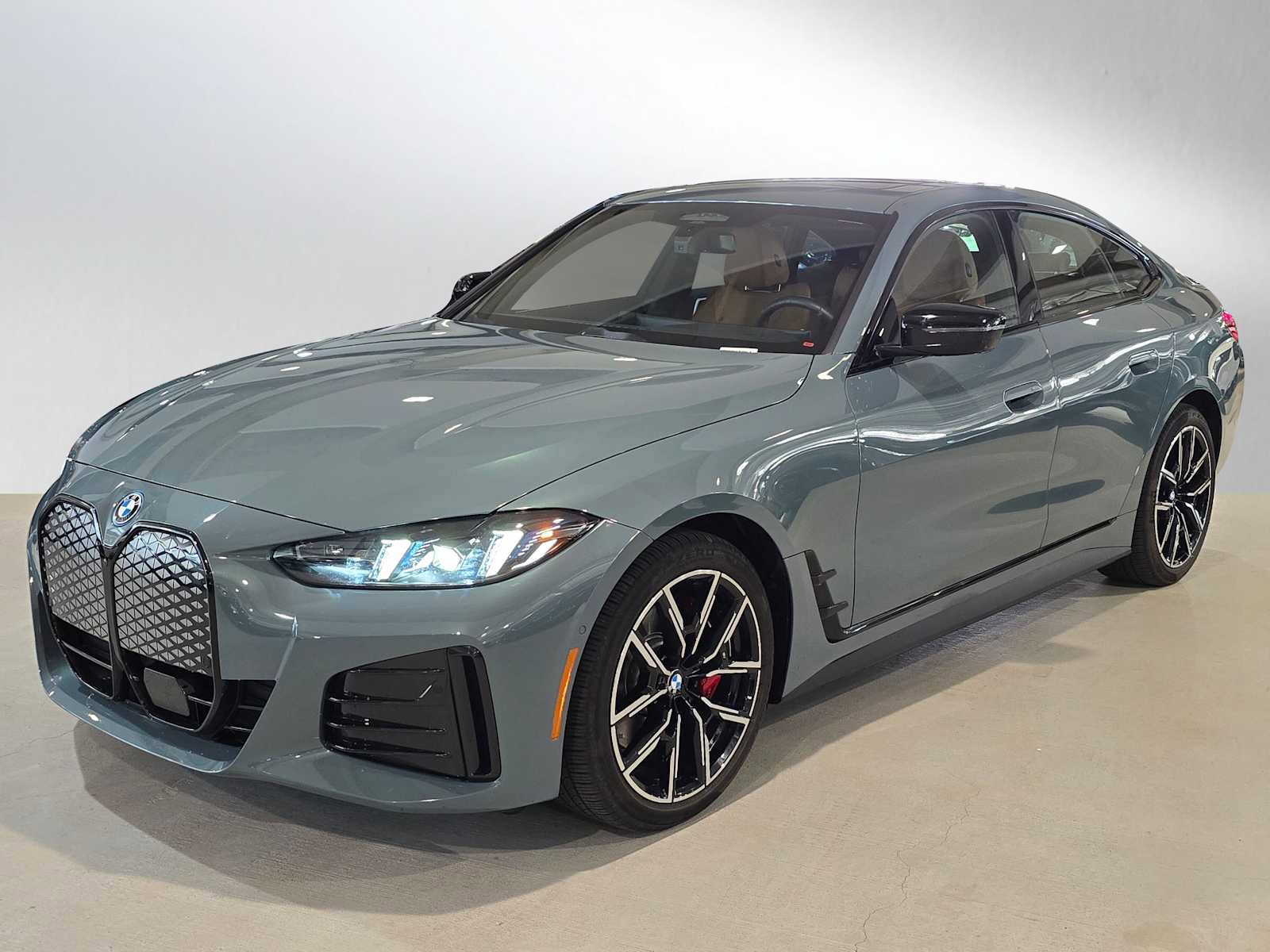 Used 2025 BMW i4 xDrive40i w/ M Sport Package AWD/4WD image 7