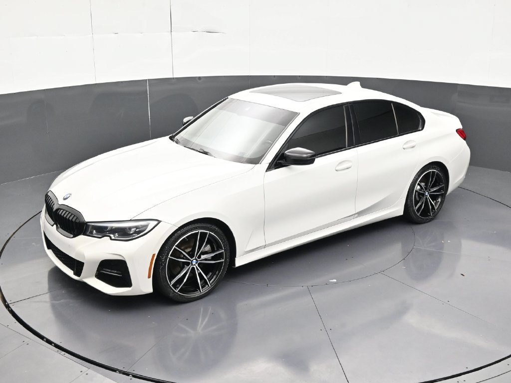 Used 2021 BMW 330i Sedan w/ M Sport Package RWD image 16