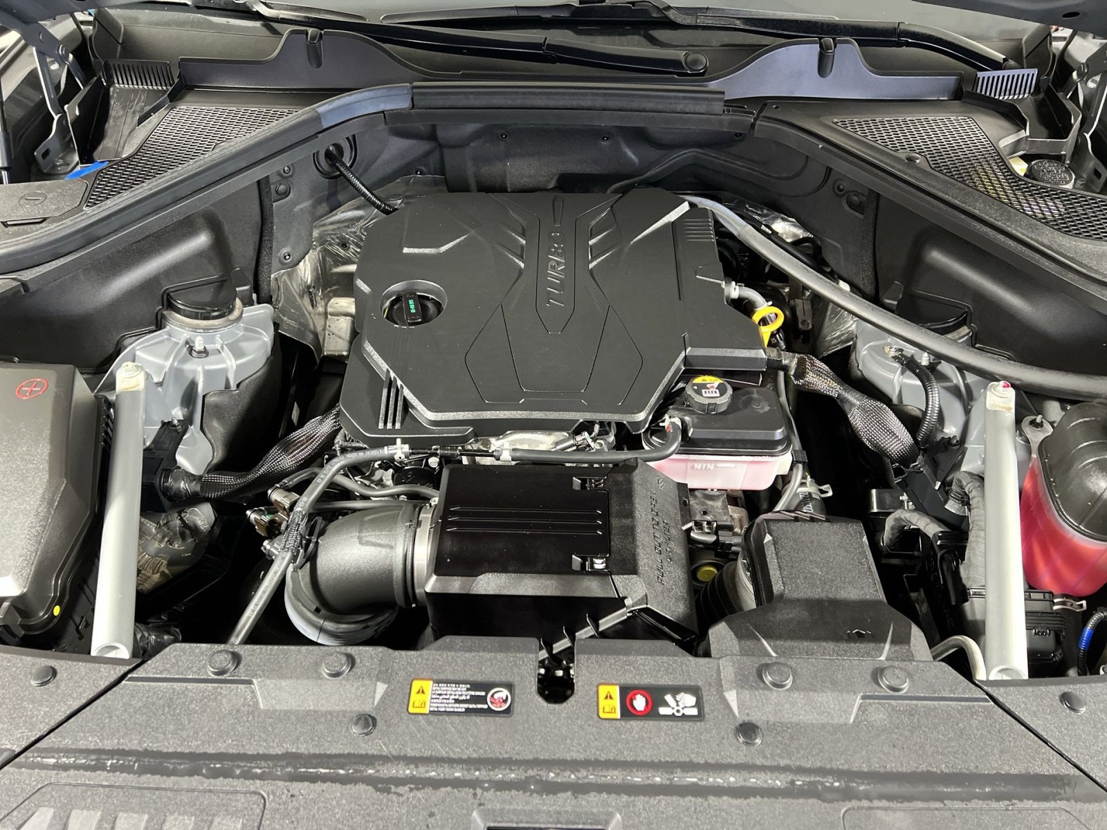 Used 2023 Genesis GV80 2.5T w/ Prestige 20" Package image 28