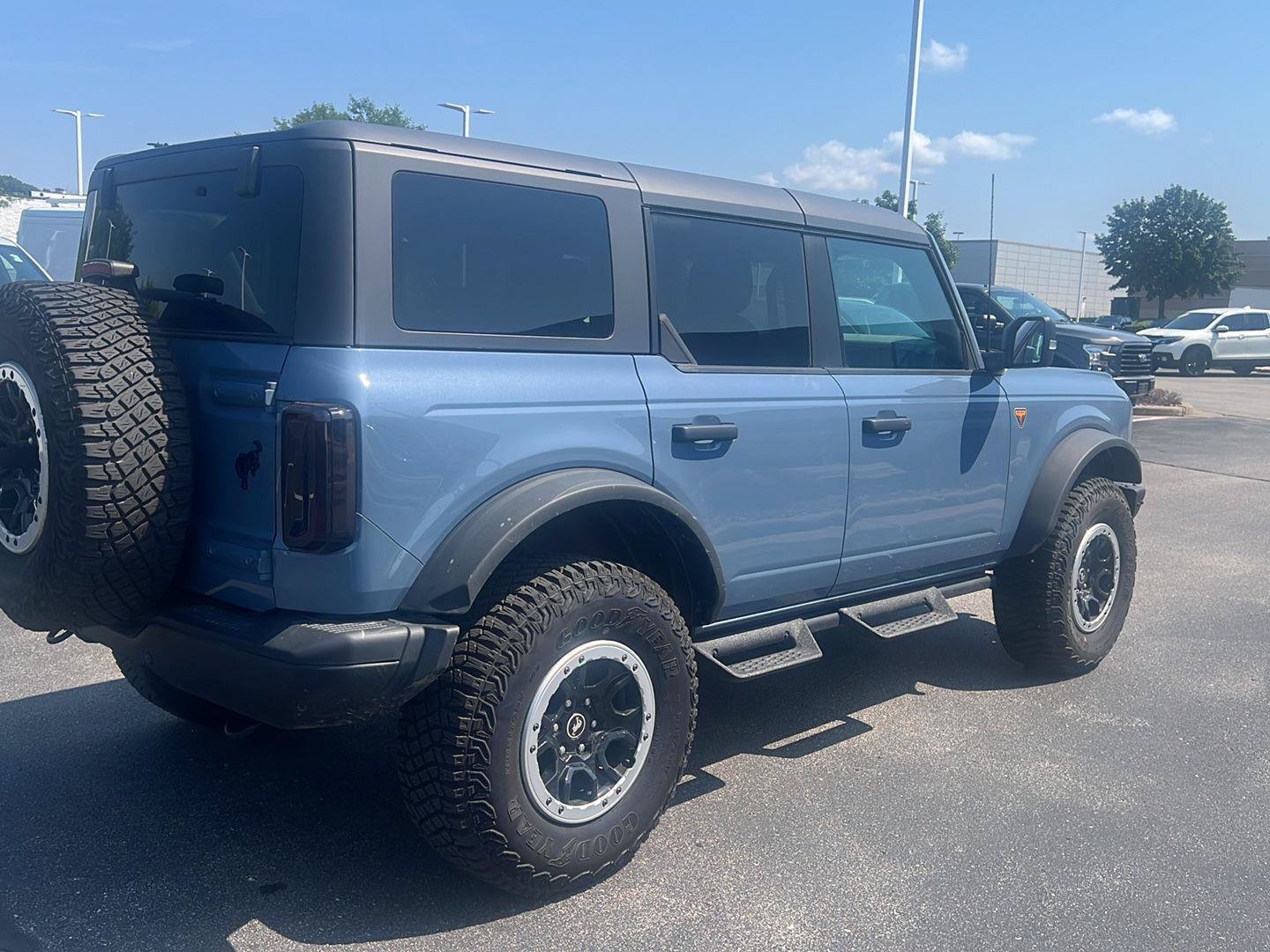 Used 2023 Ford Bronco Badlands AWD/4WD image 7