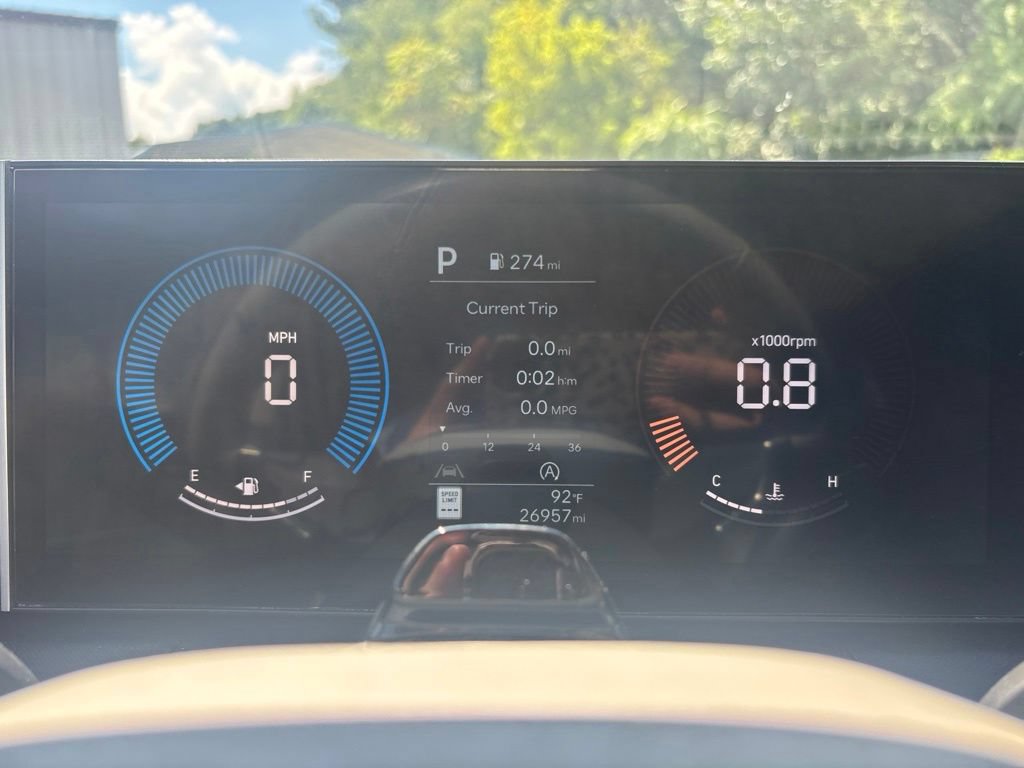 Used 2025 Hyundai Santa Fe SEL FWD video 2