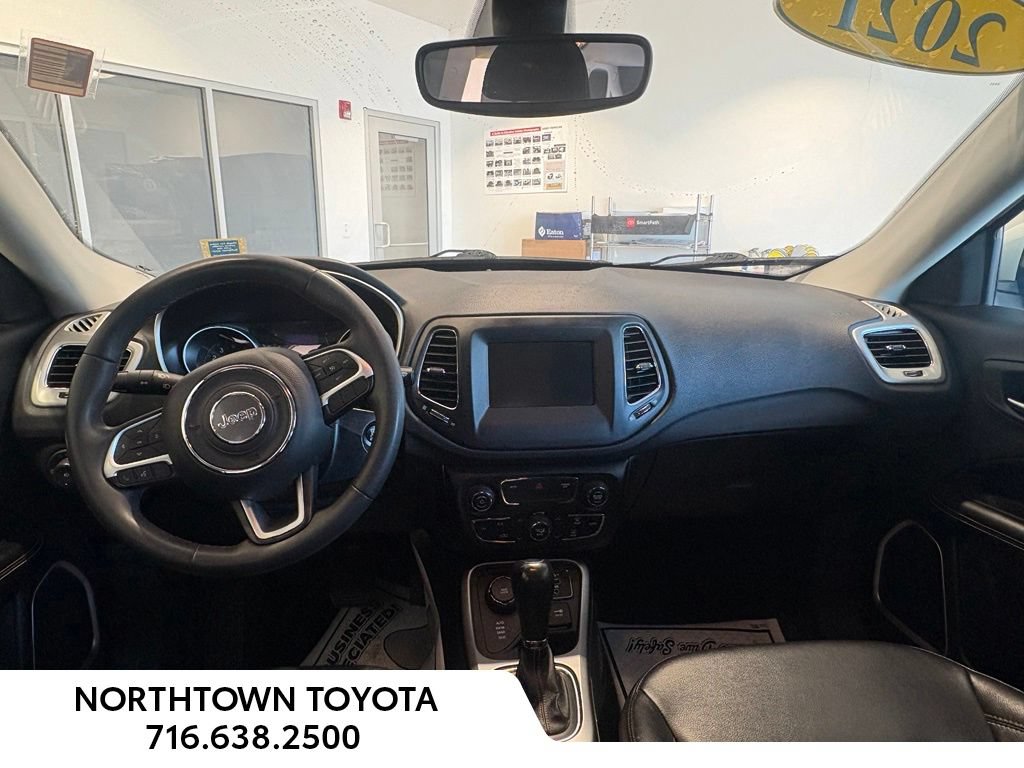 Used 2021 Jeep Compass Latitude AWD/4WD image 16