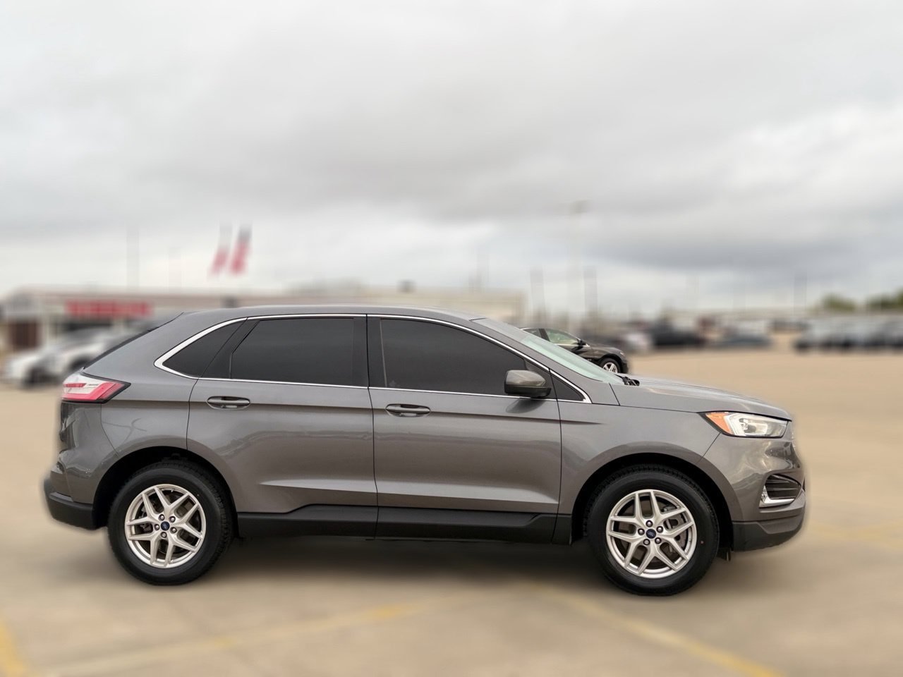 Used 2022 Ford Edge SEL AWD/4WD image 5