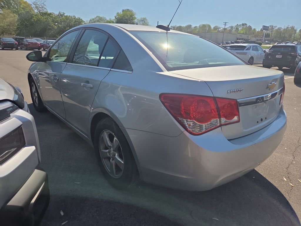 Used 2016 Chevrolet Cruze LT w/ Sun And Sound Package image 8