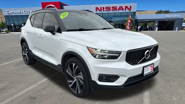 Used 2020 Volvo XC40 T4 R-Design