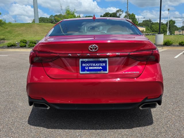 Used 2021 Toyota Avalon Limited FWD image 4